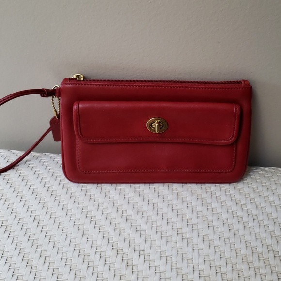 Coach Handbags - Coach Wristlet Coach Handbags - Coach Wristlet